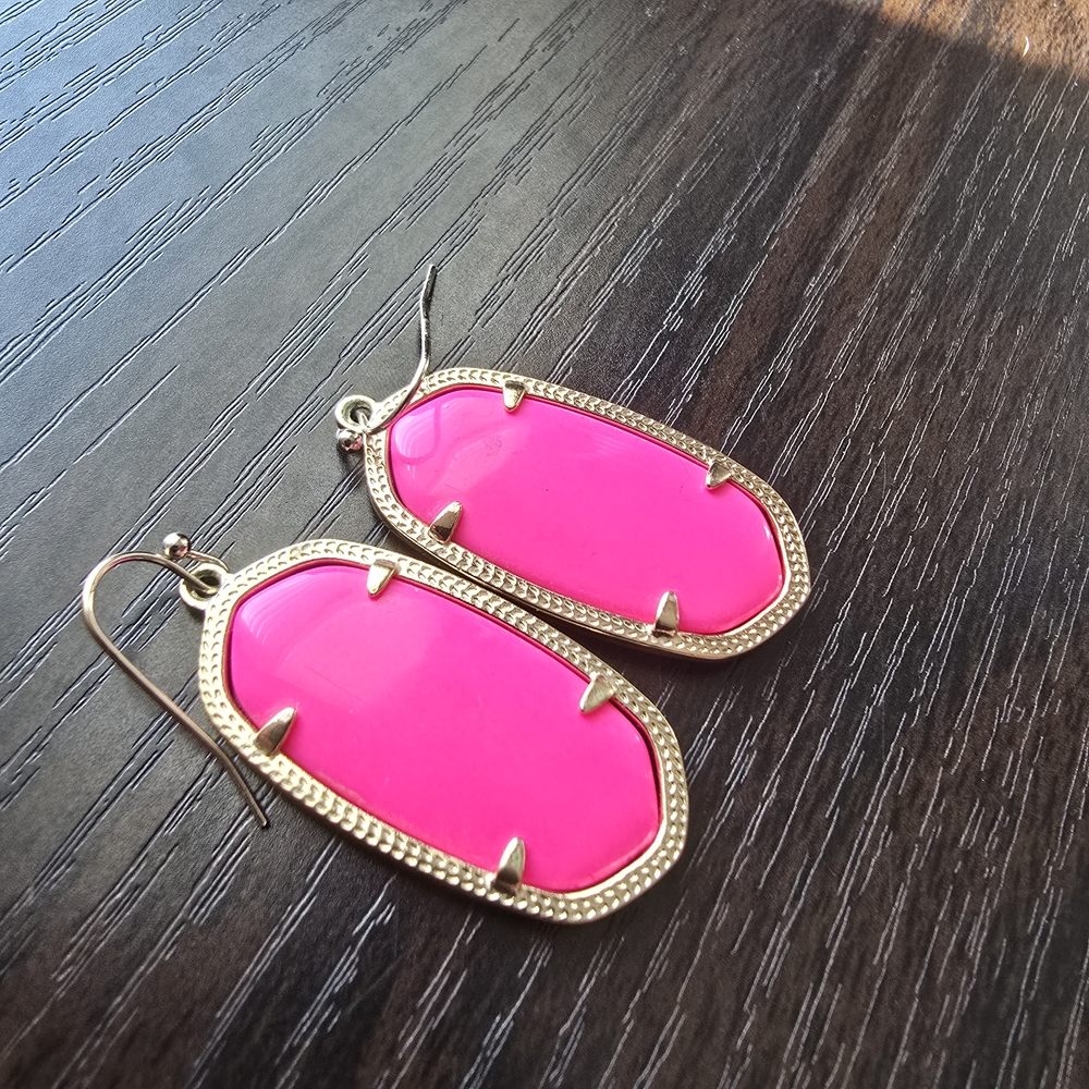 Kendra Scott Neon Pink Elle's